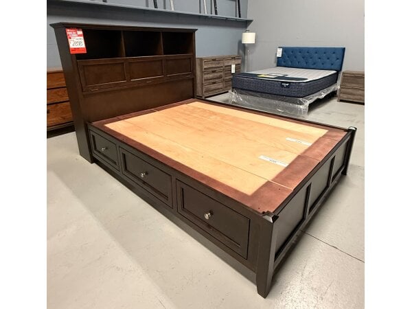 Whittier Queen Bed